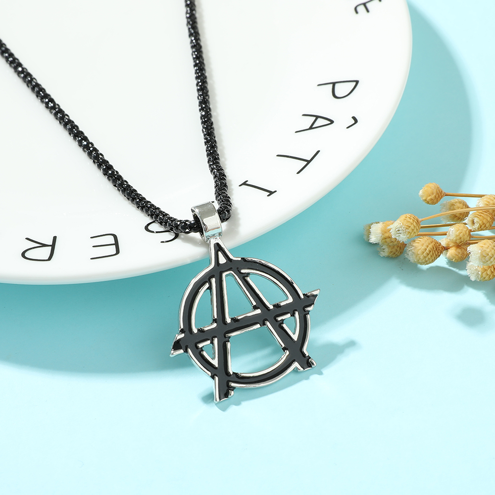 قلادة رمزية بحرف A من فيلم الم - مراجعة Men Accessories Jewelry وسعره